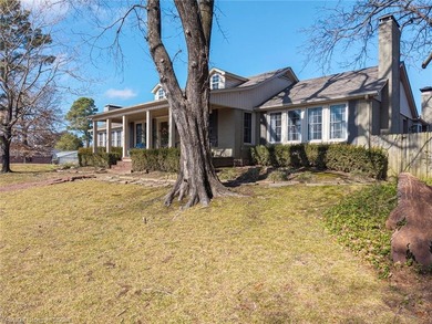 Price Reduced. Charming Traditional Home with a Central Fort - photo 13
