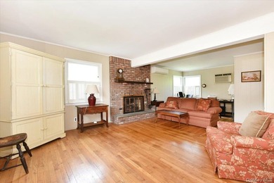 Welcome To 344 New York Ave. In Massapequa Park! This Beautiful - photo 13
