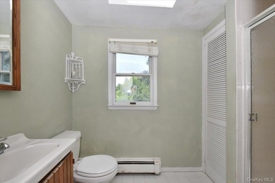 Welcome To 344 New York Ave. In Massapequa Park! This Beautiful - photo 24