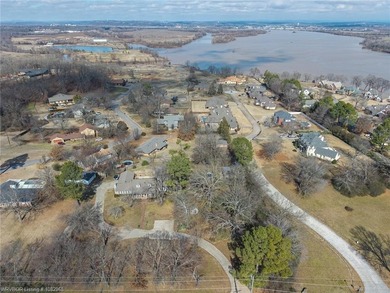 Price Reduced. Charming Traditional Home with a Central Fort - photo 27