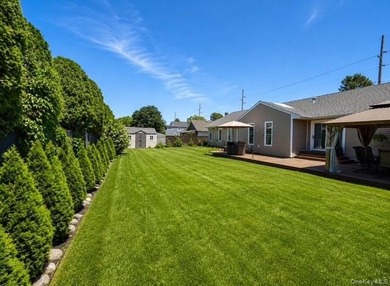 Welcome to this beautifully maintained home! Offering over 2,200 - photo 7