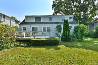 Welcome To 344 New York Ave. In Massapequa Park! This Beautiful - photo 28