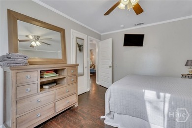 OVER 1600 RENOVATED SQUARE FEET SITUATED ON A DOUBLE LOT!! - photo 31