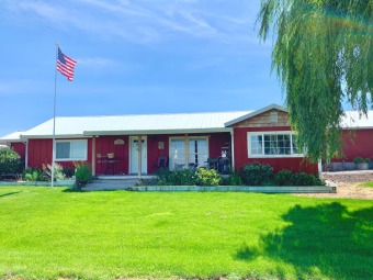 (private lake, pond, creek) Home For Sale in Tulelake California