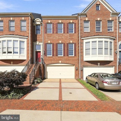 Welcome to 43757 Bent Creek Terrace, an exceptional all-brick - photo 3