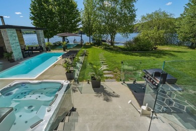Bordee par les rives du lac Connelly, cette propriete - photo 45
