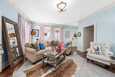 Price Reduced. Charming Traditional Home with a Central Fort - photo 52
