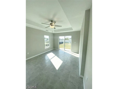 This beautiful home has 4 bedrooms, 3 bathrooms and a 2 car - photo 6