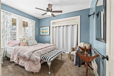 Price Reduced. Charming Traditional Home with a Central Fort - photo 56