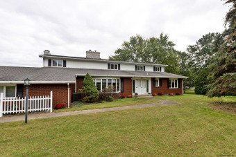 Hudson River - Rensselaer County Home For Sale in Stillwater New York