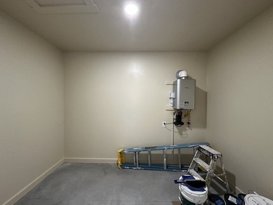 New 3 bedroom 2 full bath home with 1376 sqft of living space, a - photo 3