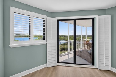 Enjoy over 1,460 sq. ft. of beautifully renovated Intracoastal - photo 13