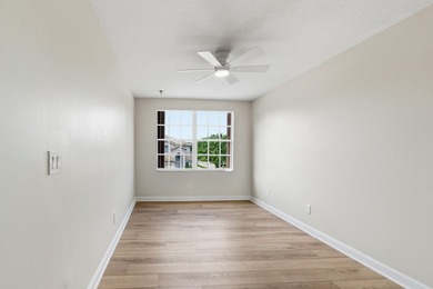 Immaculate, move-in ready 5-bed plus loft home on a prime corner - photo 17