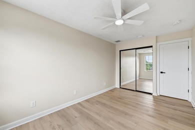Immaculate, move-in ready 5-bed plus loft home on a prime corner - photo 18