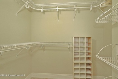 Beautifully maintained home, lovingly cared for and ready for - photo 22