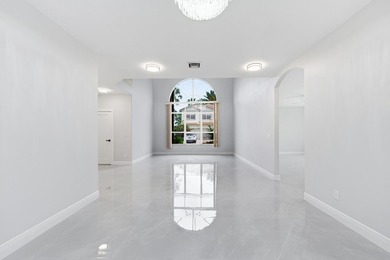 Immaculate, move-in ready 5-bed plus loft home on a prime corner - photo 25