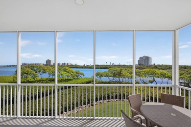 Enjoy over 1,460 sq. ft. of beautifully renovated Intracoastal - photo 25