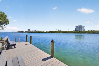 Enjoy over 1,460 sq. ft. of beautifully renovated Intracoastal - photo 27