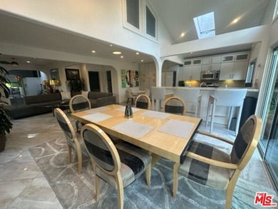 Welcome to a captivating coastal Mediterranean-style retreat in - photo 31