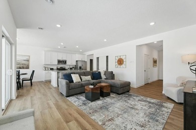 Experience the luxury in one-level living with this stunning - photo 3