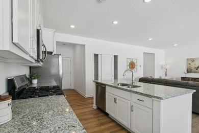 Experience the luxury in one-level living with this stunning - photo 6
