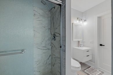 Immaculate, move-in ready 5-bed plus loft home on a prime corner - photo 39