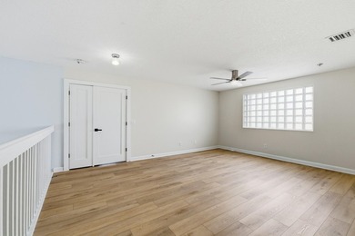 Immaculate, move-in ready 5-bed plus loft home on a prime corner - photo 41