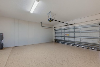 Immaculate, move-in ready 5-bed plus loft home on a prime corner - photo 42