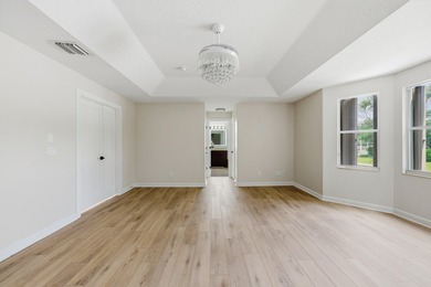 Immaculate, move-in ready 5-bed plus loft home on a prime corner - photo 48