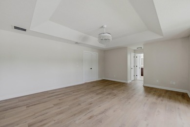Immaculate, move-in ready 5-bed plus loft home on a prime corner - photo 49