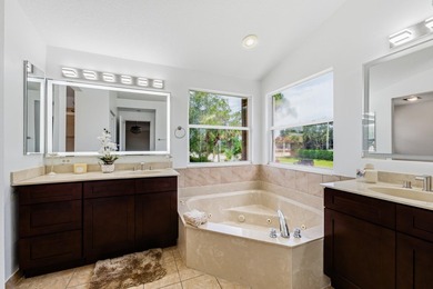 Immaculate, move-in ready 5-bed plus loft home on a prime corner - photo 50