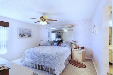 Lovingly maintained by the same owner since 1995, this beautiful - photo 6
