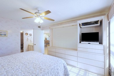 Lovingly maintained by the same owner since 1995, this beautiful - photo 7