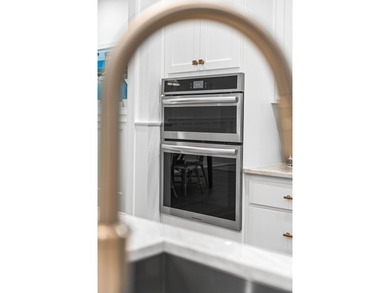 Welcome to 109 Dandelion Drive, perfectly positioned on the - photo 17