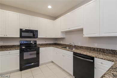 Clean and move-in ready home featuring a spacious open layout - photo 5