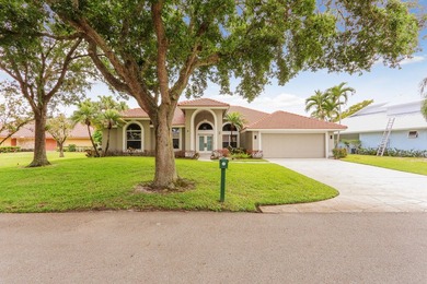 Experience the finest, PGA National, gated community, stunning - photo 3