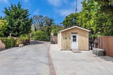 SQFT DOES NOT INCLUDE GUEST HOUSE, WINE CELLAR AND - photo 4
