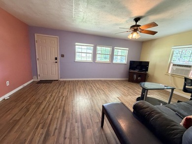 Updated 3 bedroom, 1 bathroom home offering 1,182 square feet of - photo 7