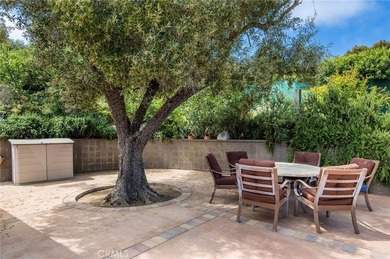 SQFT DOES NOT INCLUDE GUEST HOUSE, WINE CELLAR AND - photo 8