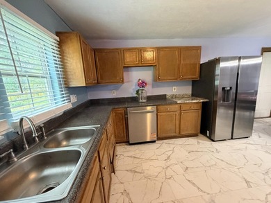 Updated 3 bedroom, 1 bathroom home offering 1,182 square feet of - photo 10