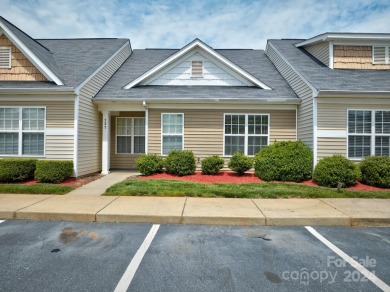 Lake Townhome/Townhouse For Sale in Lake Wylie, South Carolina