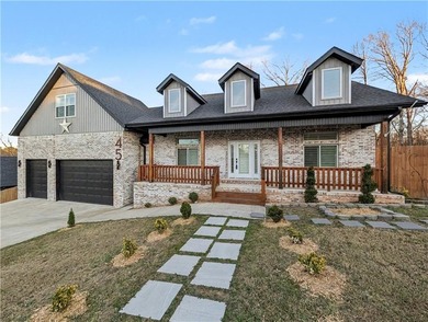 Lake Norwood Home For Sale in Bella Vista Arkansas