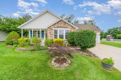 (private lake, pond, creek) Home For Sale in Shippensburg Pennsylvania