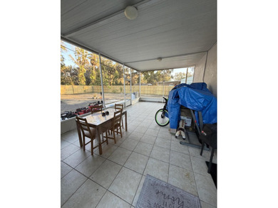 EXCLUSIVE 4/2 SINGLE FAMILY RESIDENCE COMPLETELY RENOVATED IN - photo 38