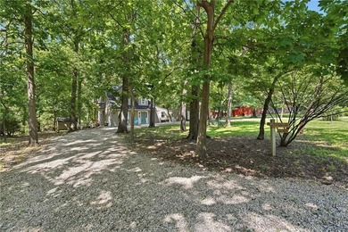 Welcome to your private retreat in the highly desirable Linn - photo 3