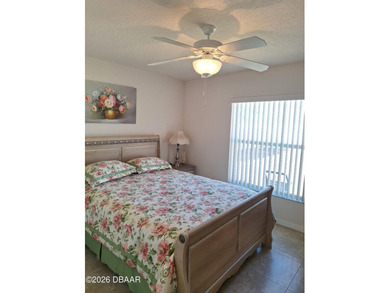 OUTSTANDING & RARE VANACORE CUSTOM HOME-Gorgeous Hibiscus 1 - photo 15