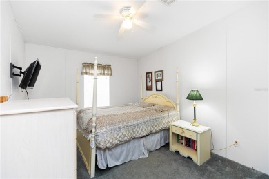 CHARMING WATERFRONT FURNISHED 3 Bedroom, 2 Bathroom, Carport - photo 15