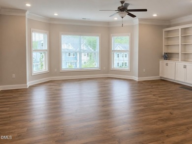 Experience the epitome of Luxury Condo Living in our exquisite - photo 15