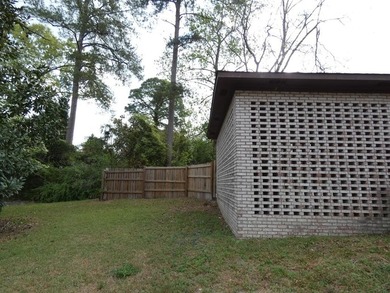 This Charming 4 Bedroom, 2 Bath Brick Ranch In The Desirable - photo 23