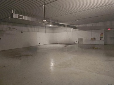 Endless possibilities await with this unique +/-10,000 sq - photo 27